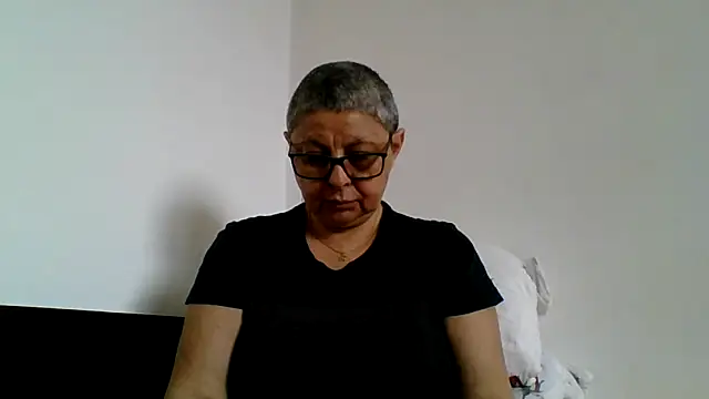 roseblak42 online show from 04.11.26