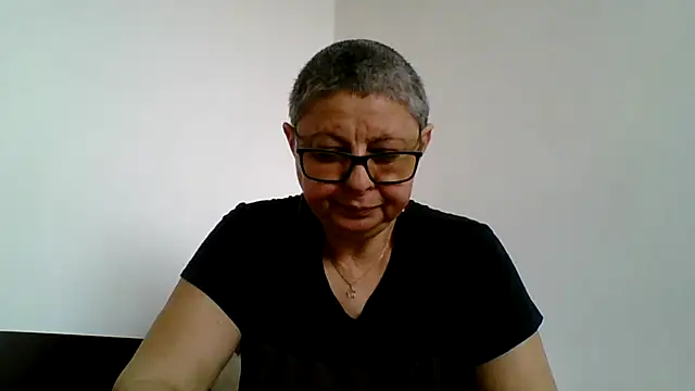 roseblak42 online show from 04.12.26