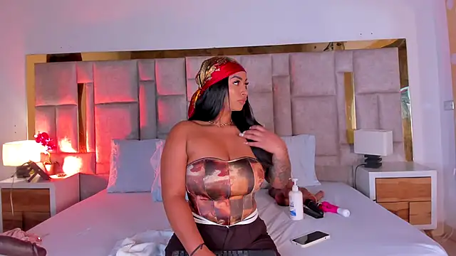 Snapshot of Miss_Abigail_ chatting on 10.22.25 Miss Abigail  online show from 10.22.25