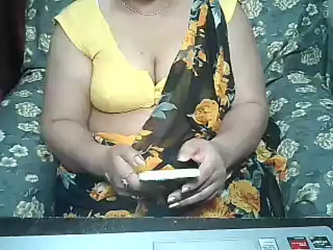 Snapshot of Punambhabisexy chatting on 03.02.25 Punambhabisexy online show from 03.02.25