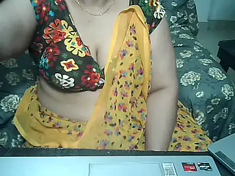 Snapshot of Punambhabisexy chatting on 03.06.25 Punambhabisexy online show from 03.06.25