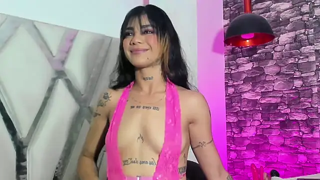Trinna harperr online show from 12.31.24
