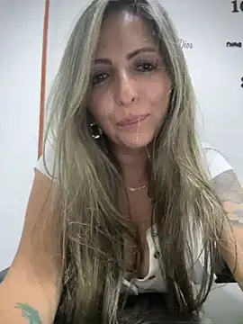  Abril-Office1 online show from 12.05.24