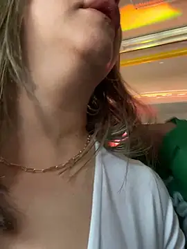  Abril-Office1 online show from 12.16.24