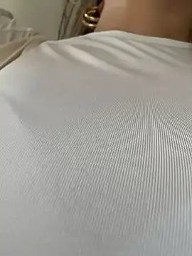  Abril-Office1 online show from 01.07.25