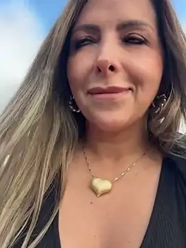  Abril-Office1 online show from 02.04.26