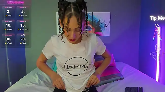 IsabellaSpencer online show from 09.22.25