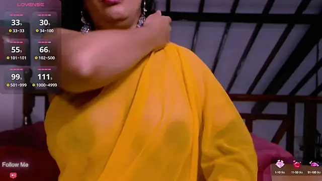 Ruvi Queen online show from 10.15.25