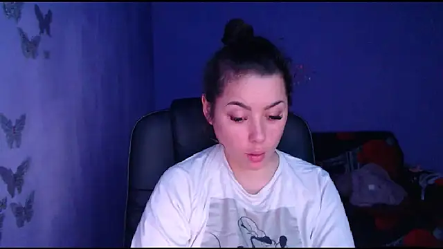 LovelyJulliette online show from 01.08.25
