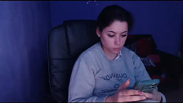 LovelyJulliette online show from 01.14.25