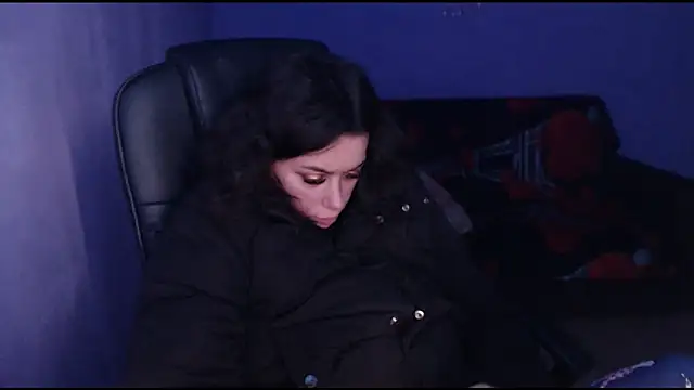 LovelyJulliette online show from 01.15.25