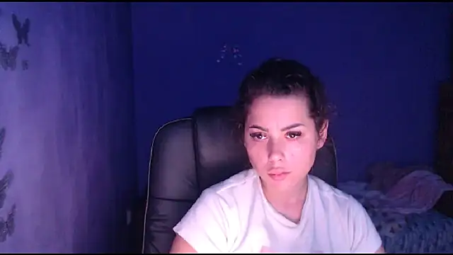 LovelyJulliette online show from 01.21.25