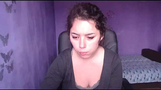 LovelyJulliette online show from 01.22.25