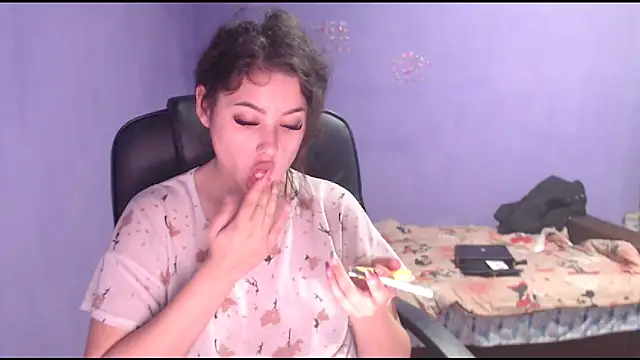 LovelyJulliette online show from 01.24.25