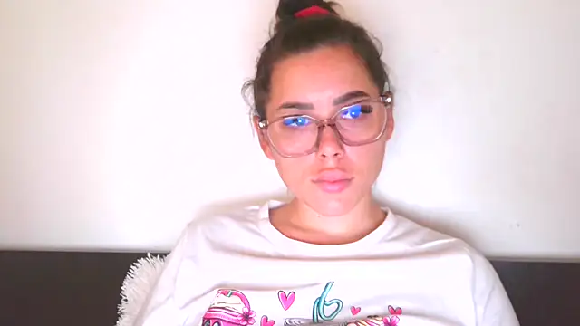 LovelyJulliette online show from 10.24.25