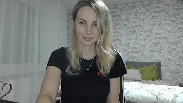 Snapshot of AlissonBia chatting on 04.03.26 AlissonBia online show from 04.03.26