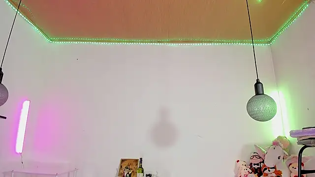 shannon kane  online show from 01.07.25