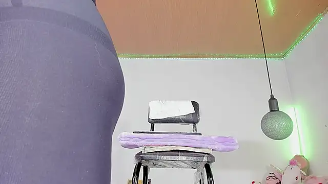 shannon kane  online show from 01.07.25