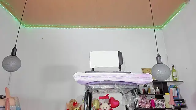 shannon kane  online show from 02.03.25