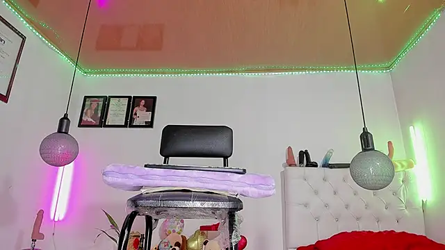shannon kane  online show from 03.01.25