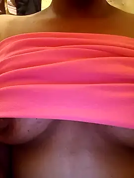 Snapshot of Blueecherry chatting on 12.11.24 Blueecherry online show from 12.11.24