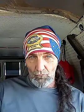 Hotbodyscottie online show from 12.23.24