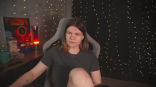 cuteamberlyyy online show from 10.16.25