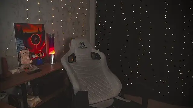 cuteamberlyyy online show from 11.28.25