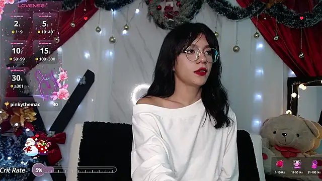 Snapshot of jeimy_garcia chatting on 12.12.24 jeimy garcia online show from 12.12.24