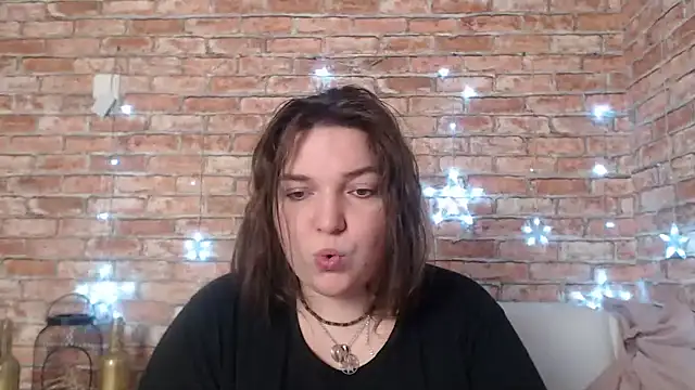 Snapshot of Amelia_Kiss_ chatting on 01.14.25 Amelia Kiss  online show from 01.14.25