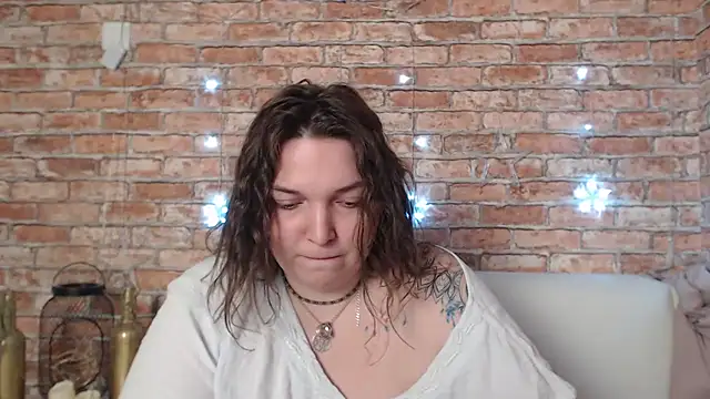 Snapshot of Amelia_Kiss_ chatting on 01.16.25 Amelia Kiss  online show from 01.16.25