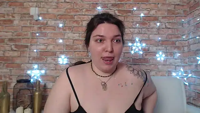 Snapshot of Amelia_Kiss_ chatting on 01.29.25 Amelia Kiss  online show from 01.29.25