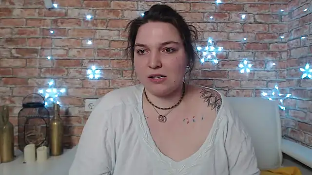 Snapshot of Amelia_Kiss_ chatting on 01.31.25 Amelia Kiss  online show from 01.31.25