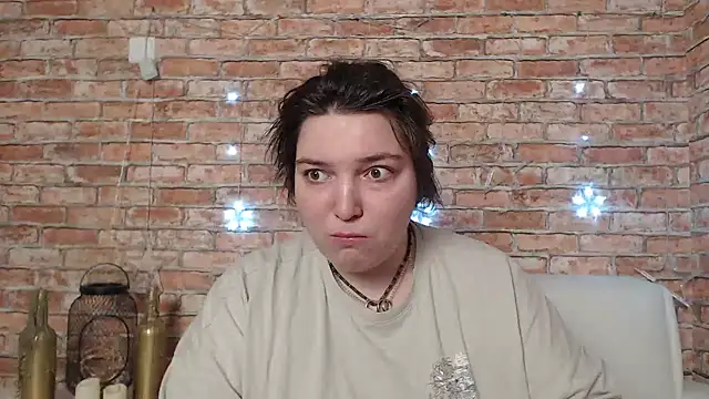 Snapshot of Amelia_Kiss_ chatting on 02.05.25 Amelia Kiss  online show from 02.05.25