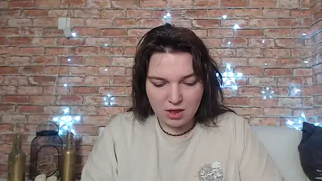 Snapshot of Amelia_Kiss_ chatting on 02.08.25 Amelia Kiss  online show from 02.08.25