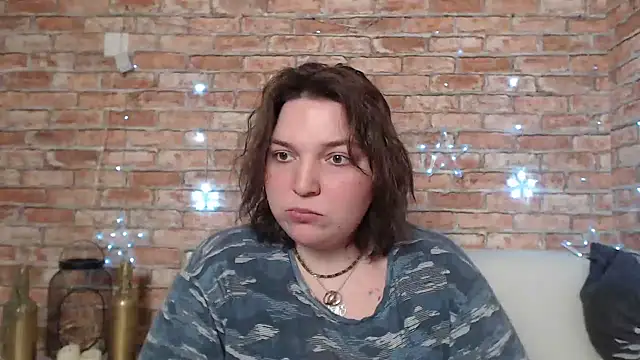 Snapshot of Amelia_Kiss_ chatting on 02.10.25 Amelia Kiss  online show from 02.10.25