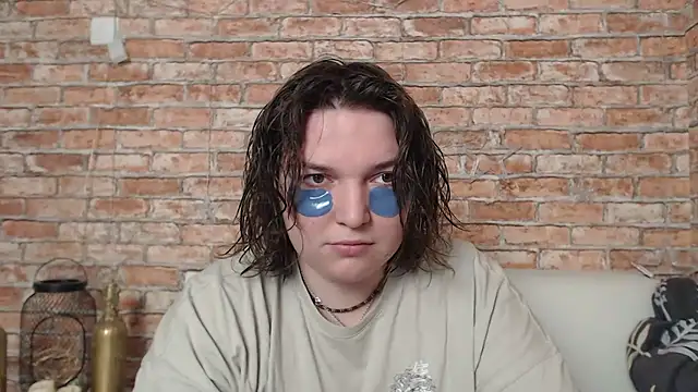 Snapshot of Amelia_Kiss_ chatting on 02.12.25 Amelia Kiss  online show from 02.12.25