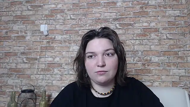 Snapshot of Amelia_Kiss_ chatting on 02.21.25 Amelia Kiss  online show from 02.21.25