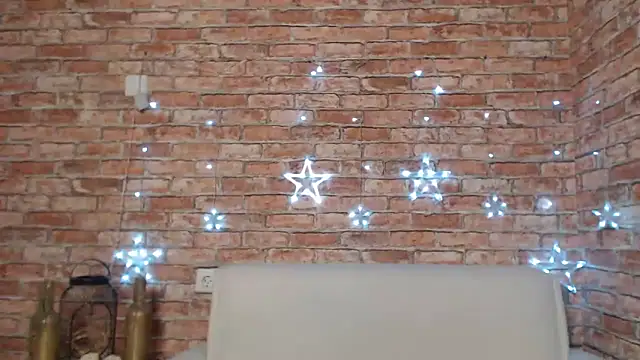 Snapshot of Amelia_Kiss_ chatting on 03.01.25 Amelia Kiss  online show from 03.01.25