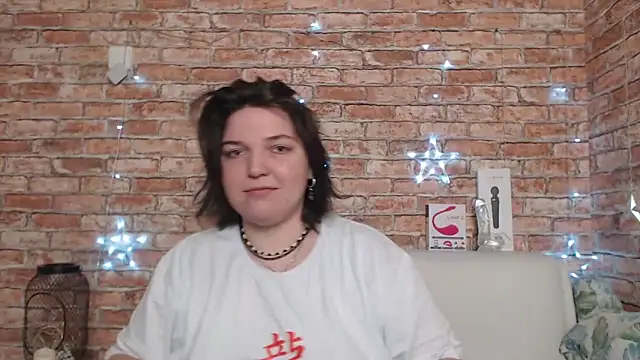 Snapshot of Amelia_Kiss_ chatting on 09.18.25 Amelia Kiss  online show from 09.18.25