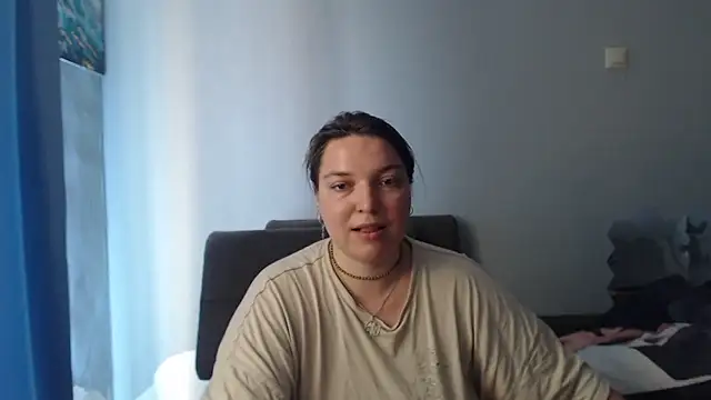 Amelia Kiss  online show from 06.08.26