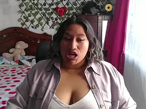 EmilyLove1014 online show from 12.20.24