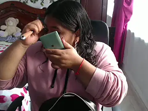 EmilyLove1014 online show from 01.05.25