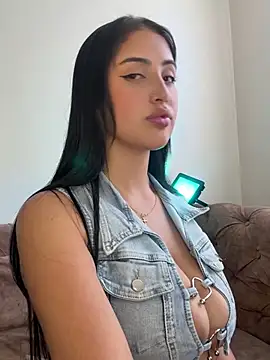 Snapshot of Celeste_Tailor_ chatting on 02.12.25 Celeste Tailor  online show from 02.12.25