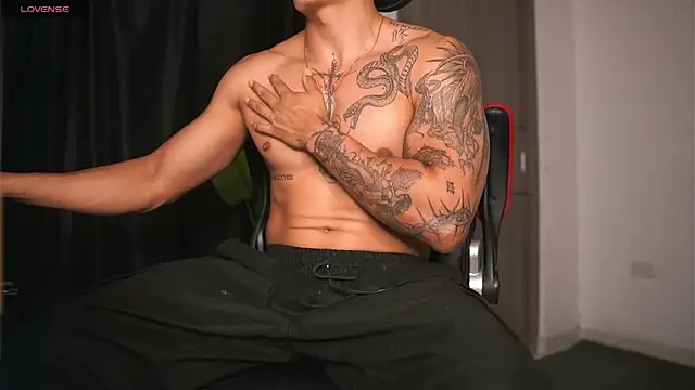 muscle boyhorny online show from 12.20.24