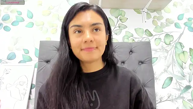 Snapshot of atilanadiaz7 chatting on 01.11.25 atilanadiaz7 online show from 01.11.25