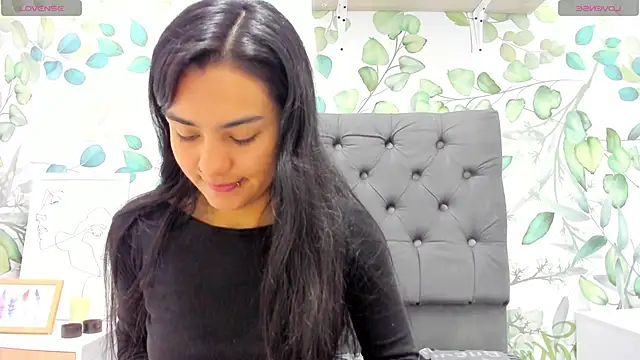 Snapshot of atilanadiaz7 chatting on 02.18.25 atilanadiaz7 online show from 02.18.25