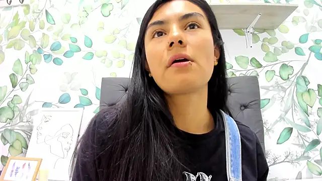 Snapshot of atilanadiaz7 chatting on 03.15.25 atilanadiaz7 online show from 03.15.25