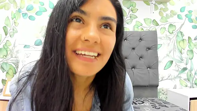 Snapshot of atilanadiaz7 chatting on 03.18.25 atilanadiaz7 online show from 03.18.25