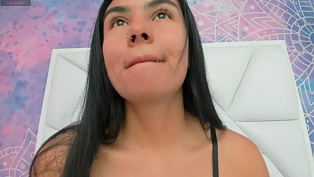 Snapshot of atilanadiaz7 chatting on 09.17.25 atilanadiaz7 online show from 09.17.25